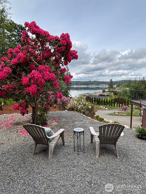 Photo of 582 North Shore Blvd Blvd, Fox Island, WA 98333 (MLS # 2514888)
