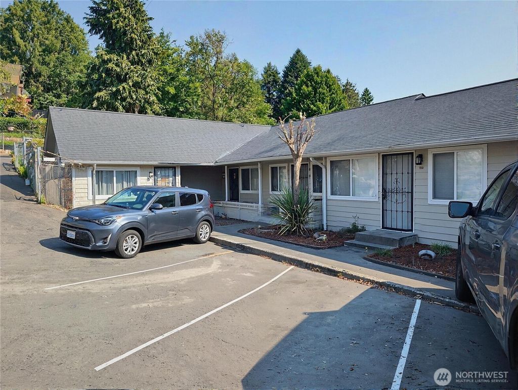 Photo of 7410 Rainier Avenue S, Seattle, WA 98118 (MLS # 2413358)
