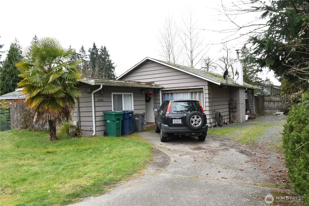 Photo of 23504 58th Avenue W, Mountlake Terrace, WA 98043 (MLS # 2488823)