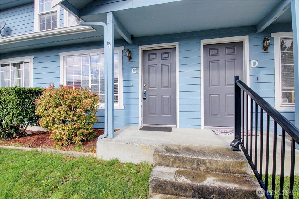 Photo of 811 S Laventure Road #C, Mount Vernon, WA 98274 (MLS # 2484245)