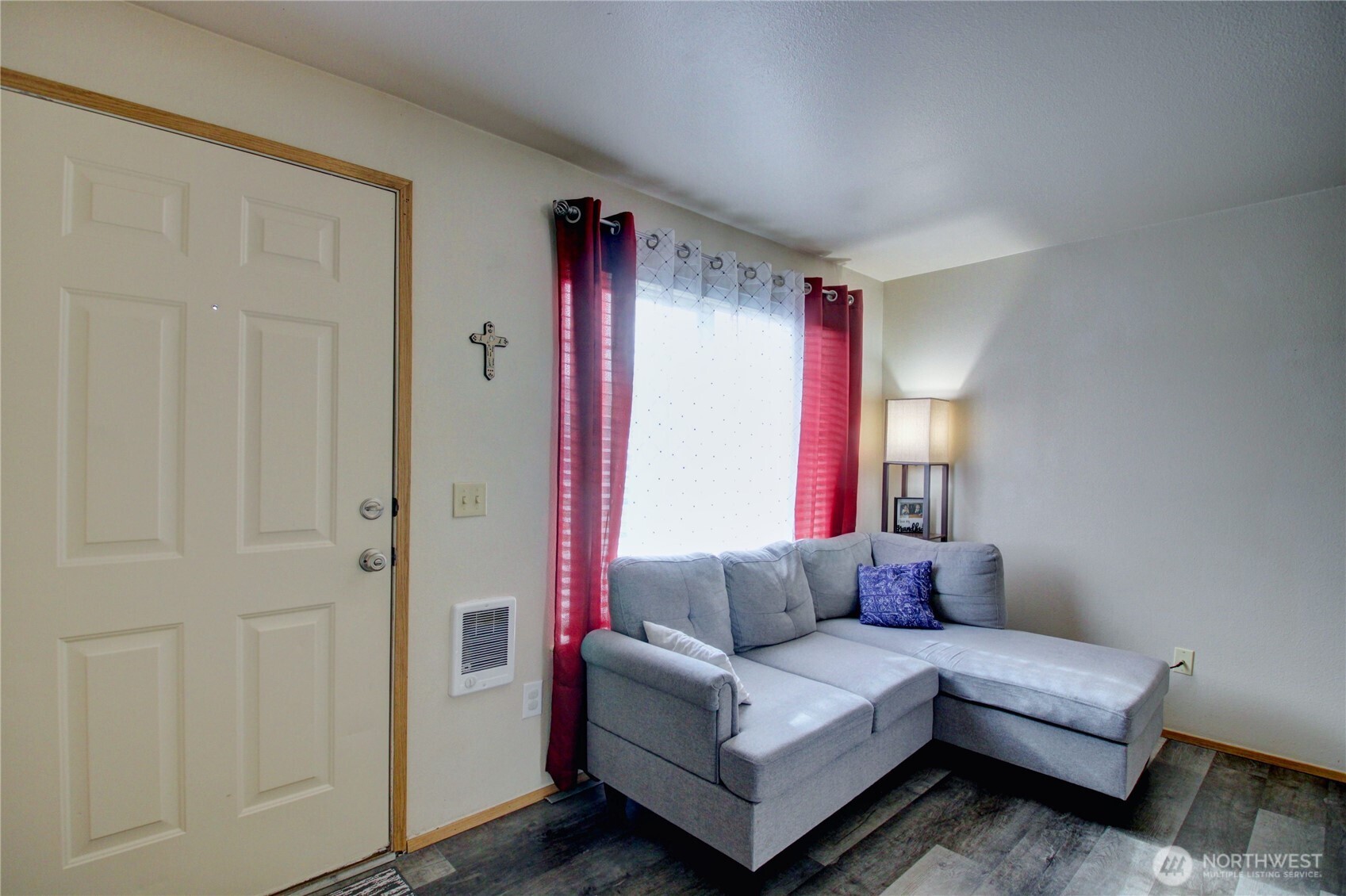 811 S Laventure Road C