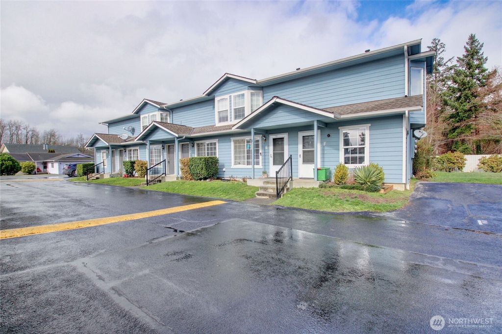 Photo of 811 S Laventure Road #C, Mount Vernon, WA 98274 (MLS # 2484245)