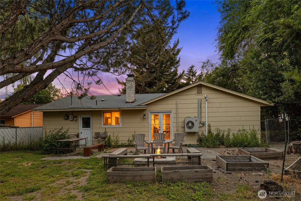 Photo of 1608 N Glen DR, Ellensburg, WA 98926 (MLS # 2552614)