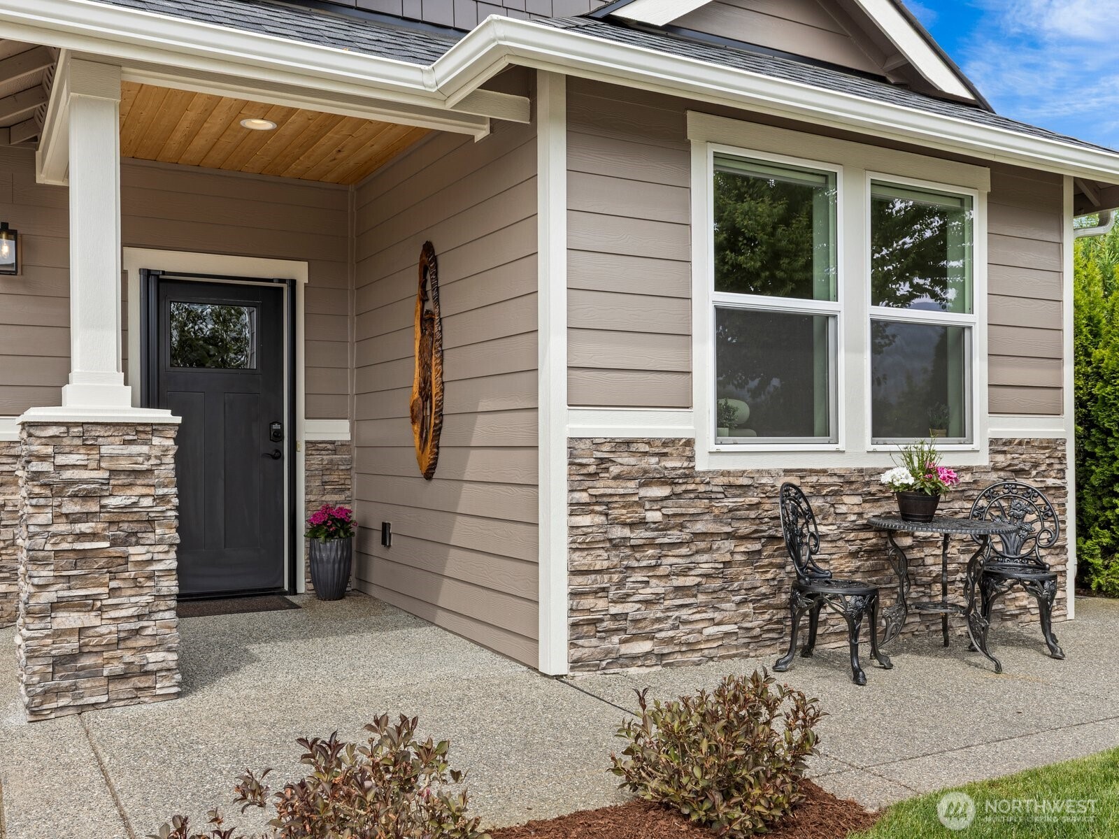 752 Parkland Loop