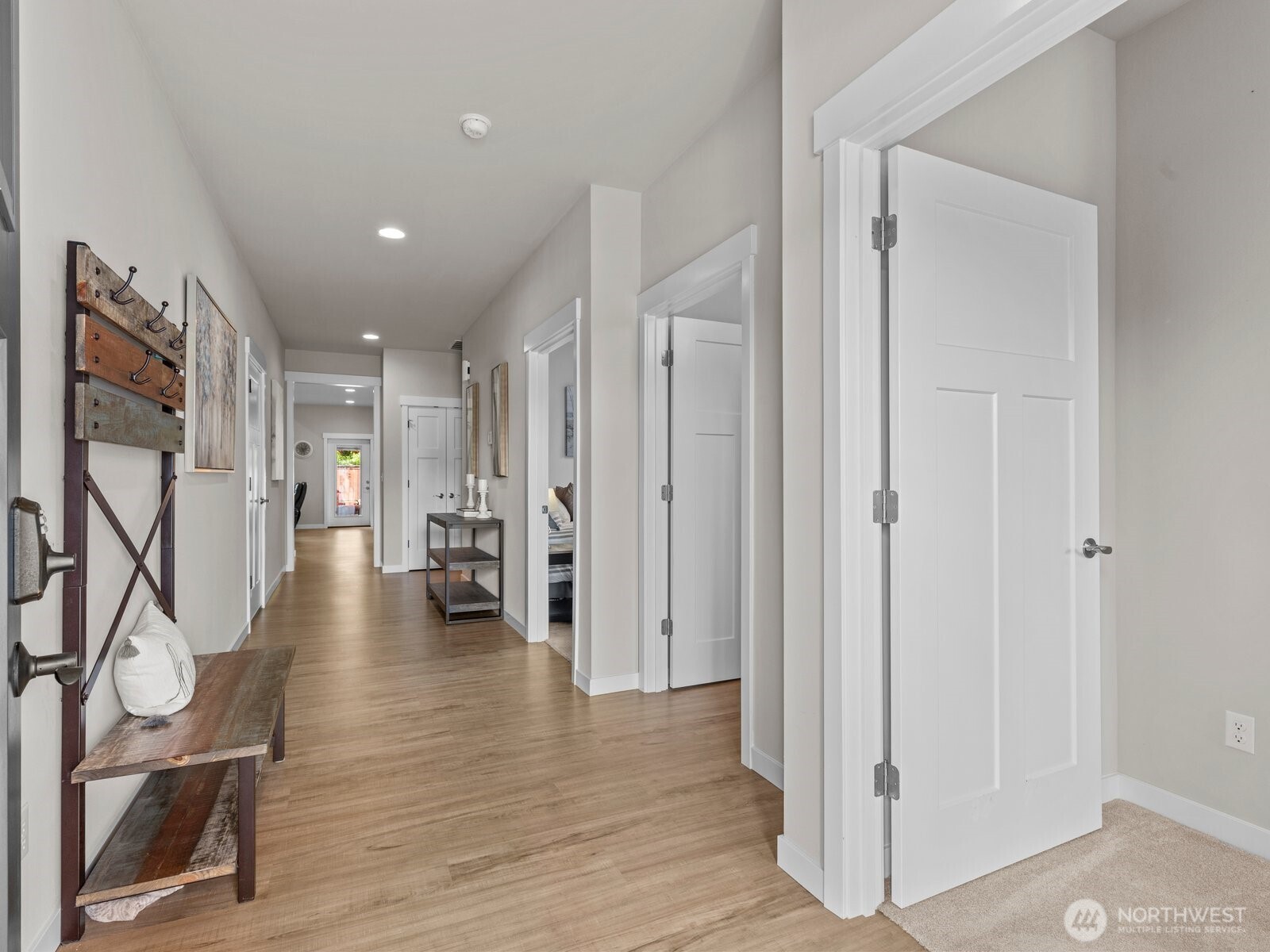 752 Parkland Loop