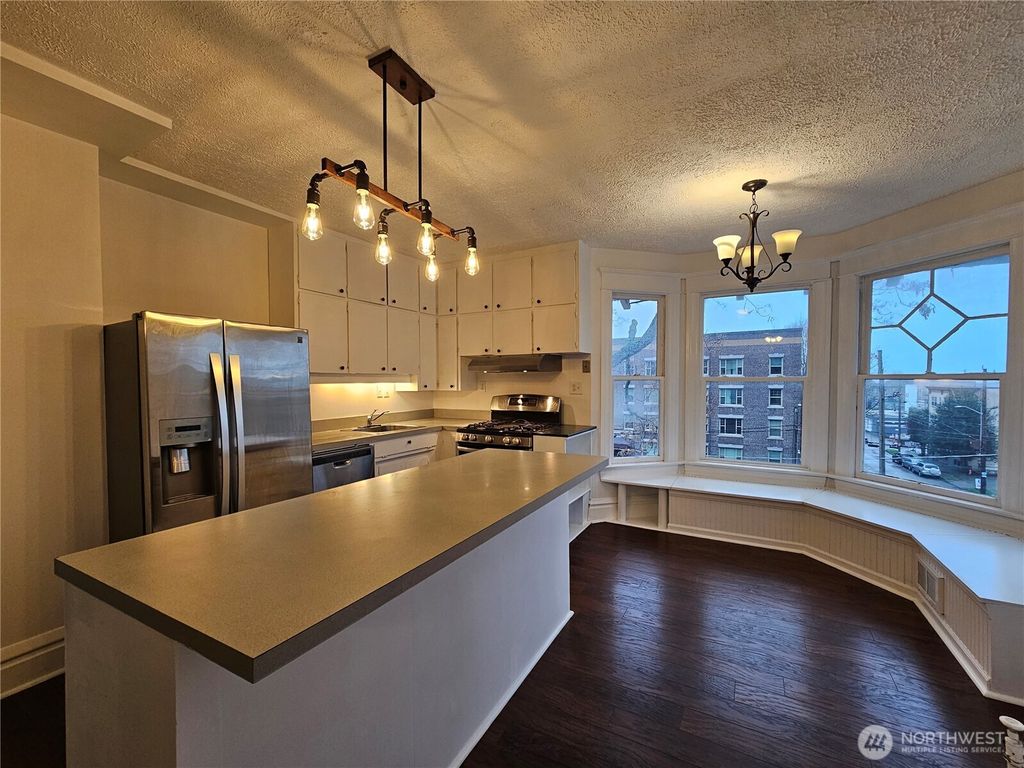 Photo of 714 1st Avenue W #301, Seattle, WA 98119 (MLS # 2468023)