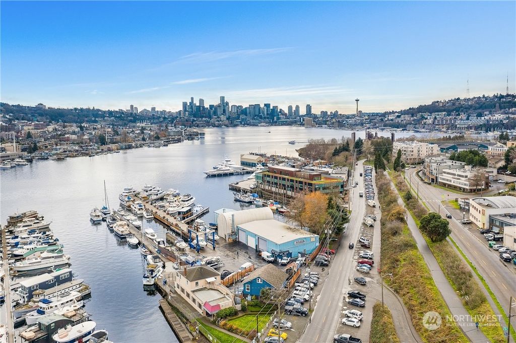 Photo of 2309 N Northlake Way #10, Seattle, WA 98103 (MLS # 2305135)