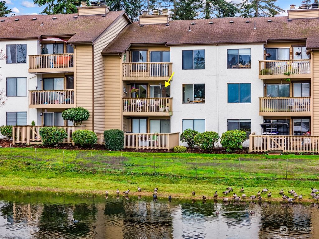 Photo of 1018 S 312th Street #522, Federal Way, WA 98003 (MLS # 2306058)