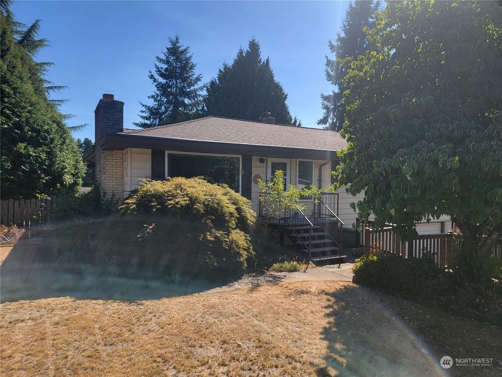Photo of 14013 SE 200th Street, Kent, WA 98042 (MLS # 2152847)