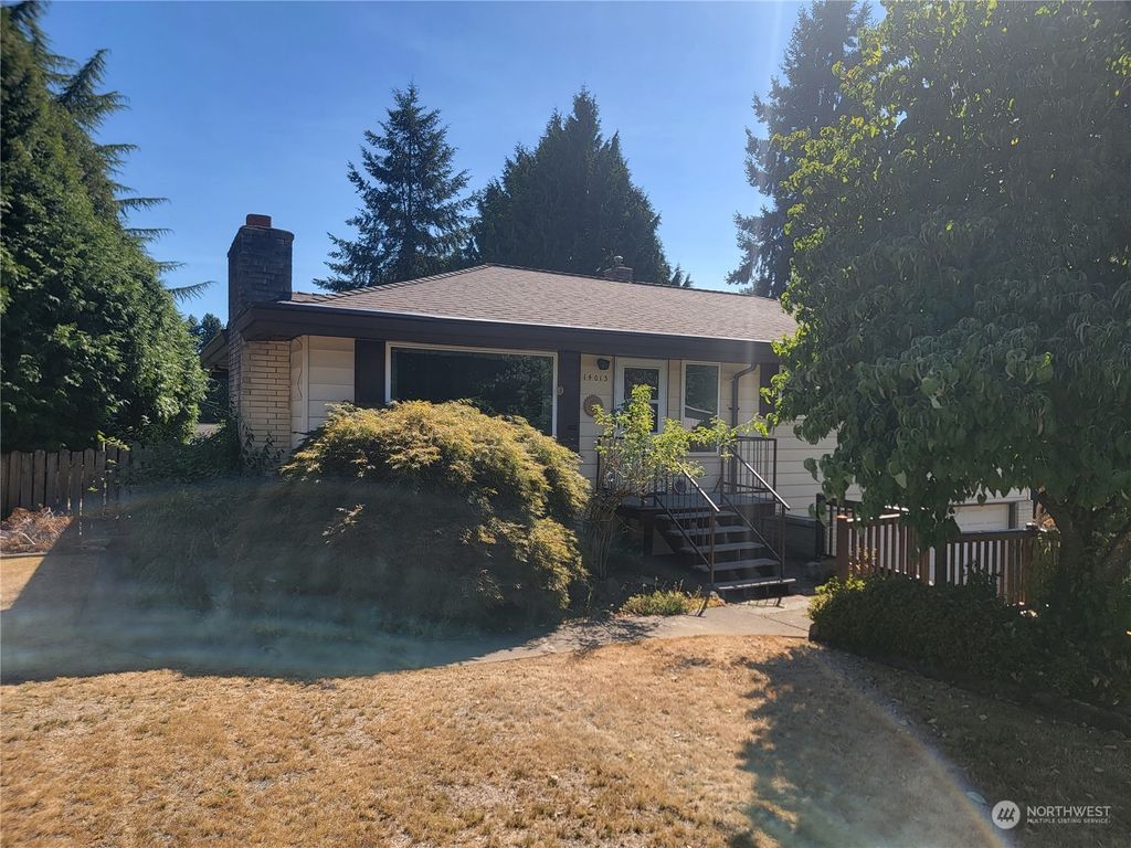 Photo of 14013 SE 200th Street, Kent, WA 98042 (MLS # 2152847)