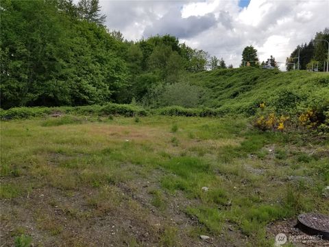 Photo of 2350 XX NE 3rd Street, Renton, WA 98056 (MLS # 2549357)