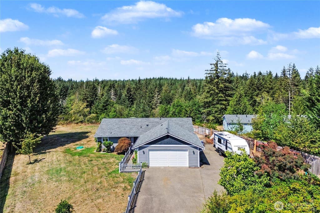 Photo of 251 E Nikki Lane, Belfair, WA 98528 (MLS # 2564514)
