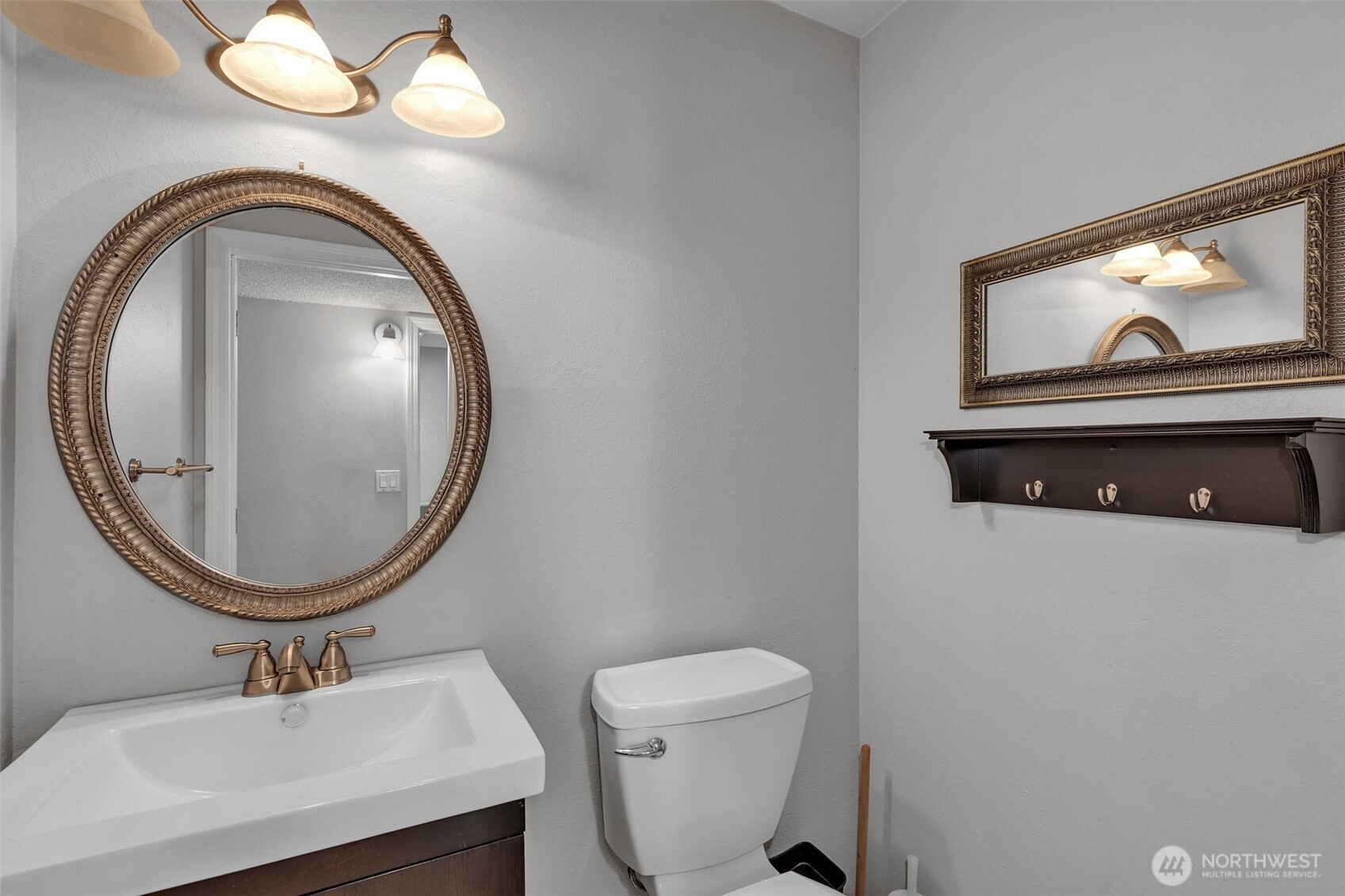 Tacoma, Washington 98422, United States, 3 Bedrooms Bedrooms, ,3 BathroomsBathrooms,Residential,Active,79427