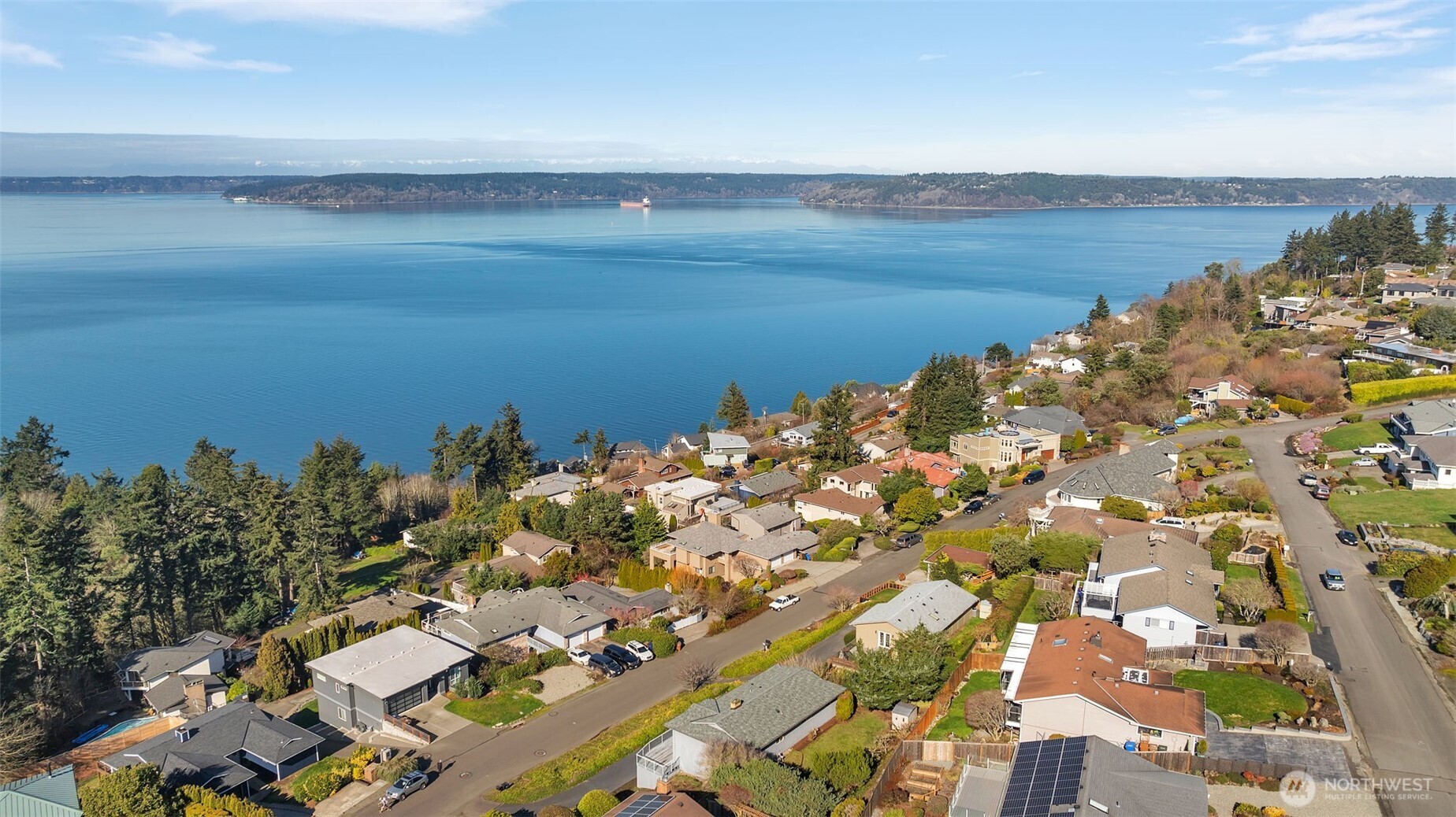 Tacoma, Washington 98422, United States, 3 Bedrooms Bedrooms, ,3 BathroomsBathrooms,Residential,Active,79427