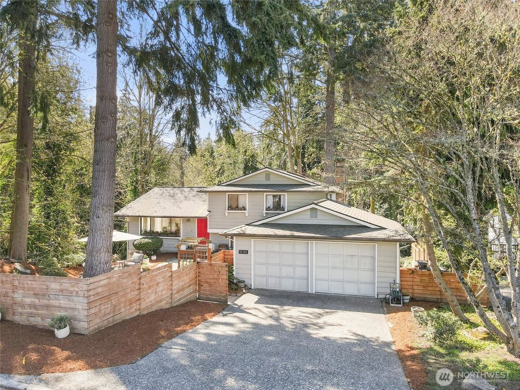Photo of 19310 89th Place W, Edmonds, WA 98026 (MLS # 2356034)