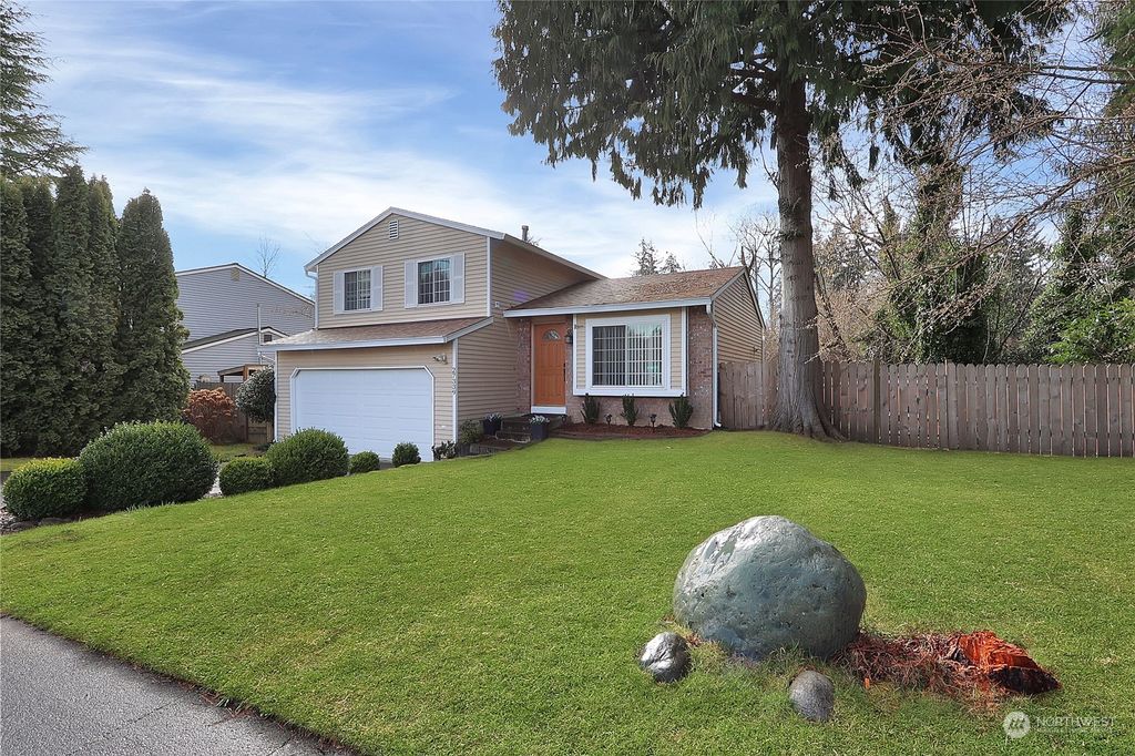 Photo of 27339 137th Avenue SE, Kent, WA 98042 (MLS # 2201957)