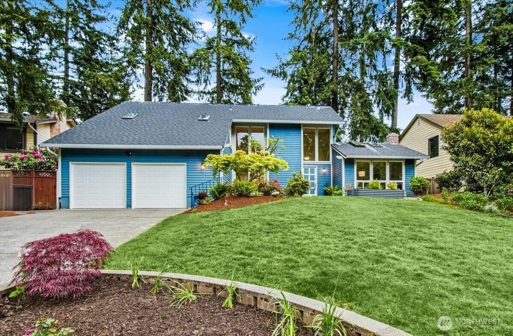 Photo of 11725 NE 145th Street, Kirkland, WA 98034 (MLS # 2373437)