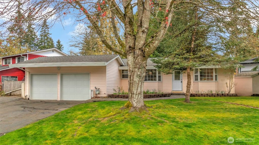 Photo of 21815 6th Avenue W, Bothell, WA 98021 (MLS # 2347445)