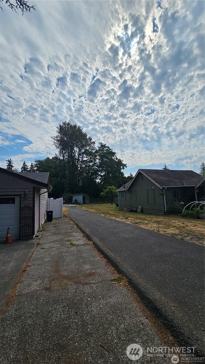 Photo of 18534 Stone Avenue N, Shoreline, WA 98133 (MLS # 2572019)