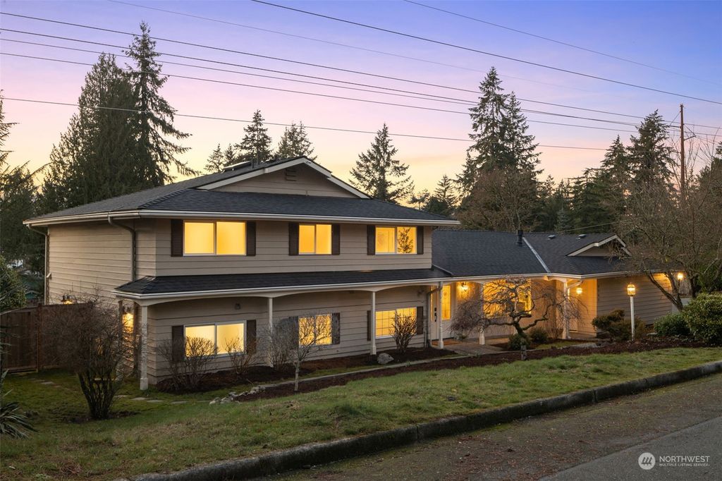 Photo of 6303 129th Avenue SE, Bellevue, WA 98006 (MLS # 2318775)
