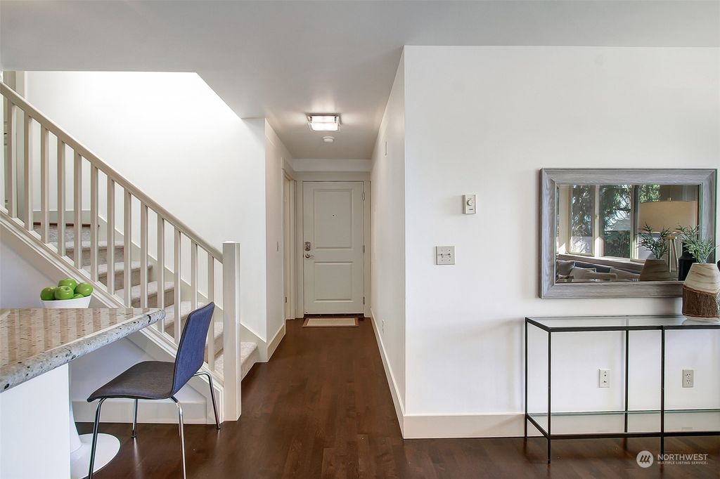 Photo of 120 NW 39th Street #404, Seattle, WA 98107 (MLS # 2303368)