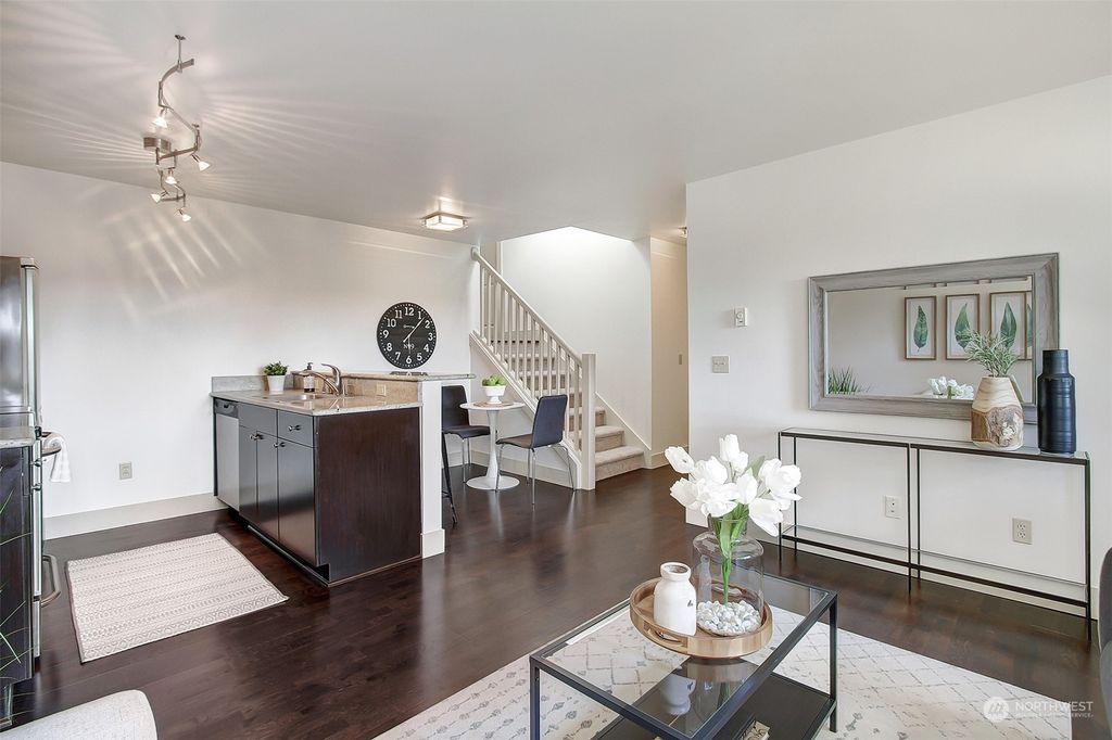 Photo of 120 NW 39th Street #404, Seattle, WA 98107 (MLS # 2303368)