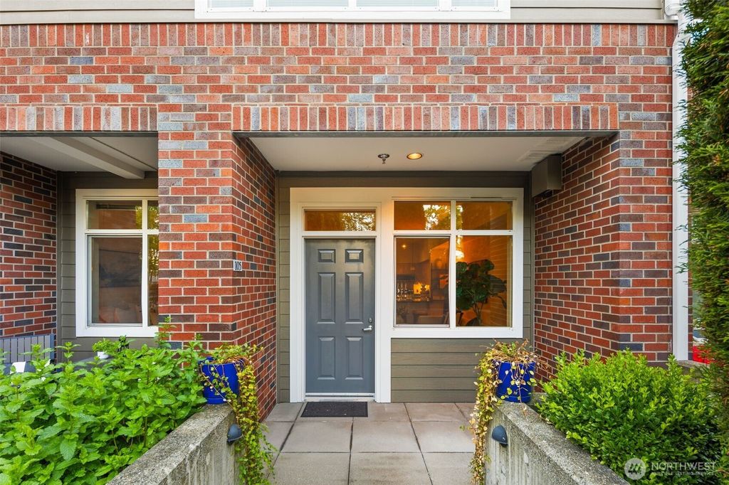 Photo of 812 5th Avenue N #105, Seattle, WA 98109 (MLS # 2445338)