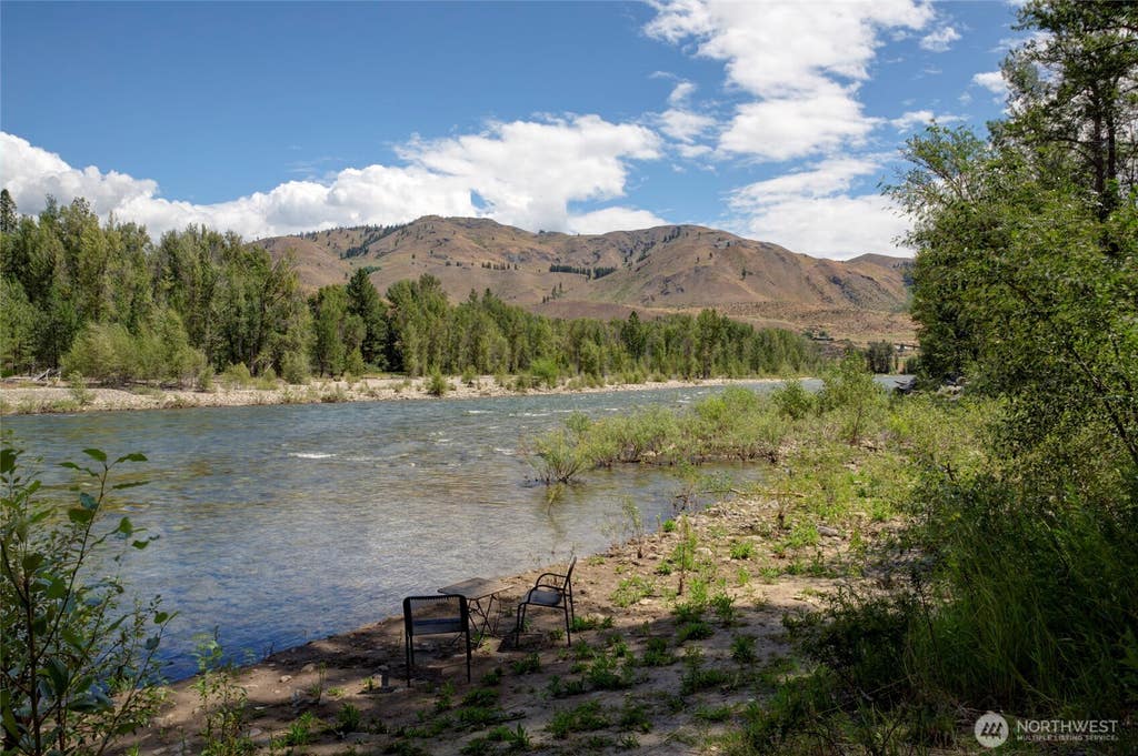 Photo of 62 Old Twisp Hwy HWY, Twisp, WA 98862 (MLS # 2547033)