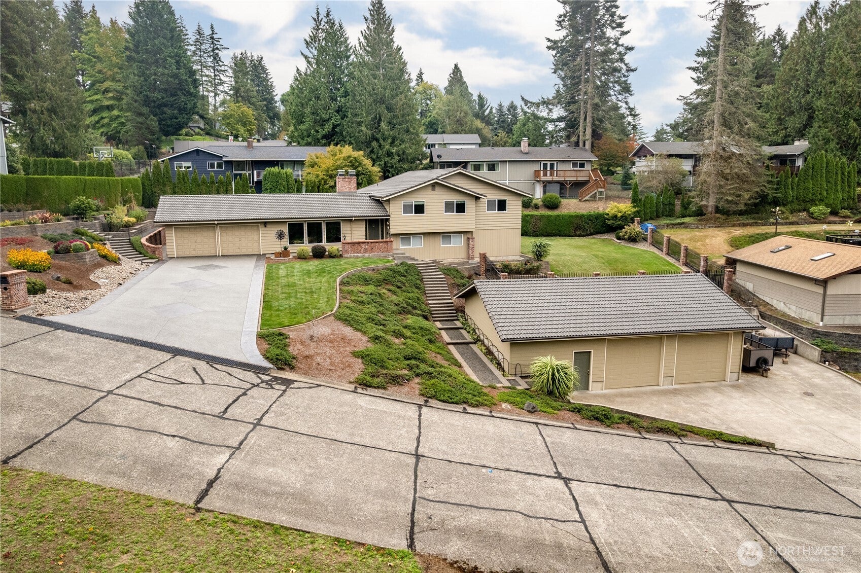 2454 Archwood Drive