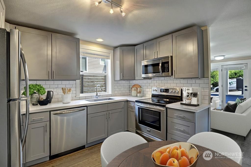 Photo of 2320 E Denny Way, Seattle, WA 98122 (MLS # 2170551)