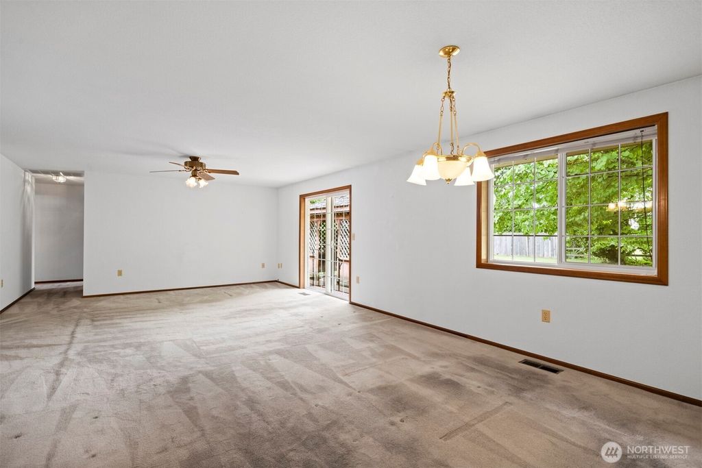 listing image 9367878727628203195