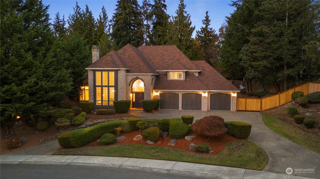 Photo of 510 SW 347th Way, Federal Way, WA 98023 (MLS # 2295764)