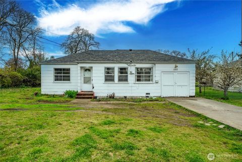 Photo of 15412 Portland Avenue SW, Lakewood, WA 98498 (MLS # 2504661)