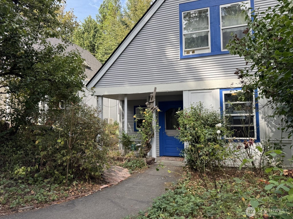 Photo of 353 Wallace Way NE #7, Bainbridge Island, WA 98110 (MLS # 2576209)