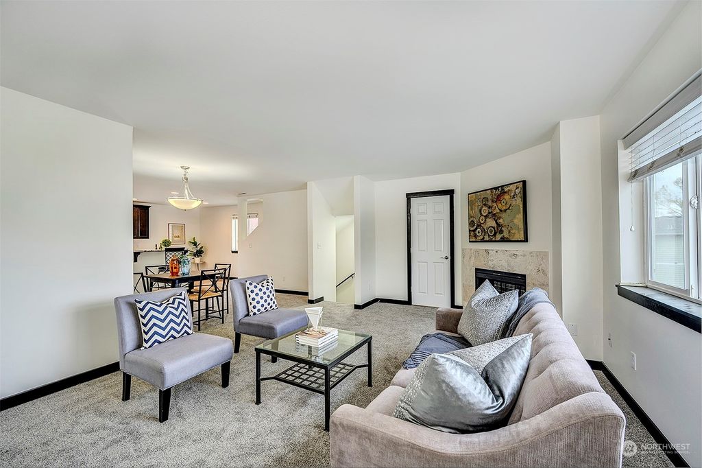 Photo of 1138 Chestnut Court #13, Everett, WA 98201 (MLS # 2058136)