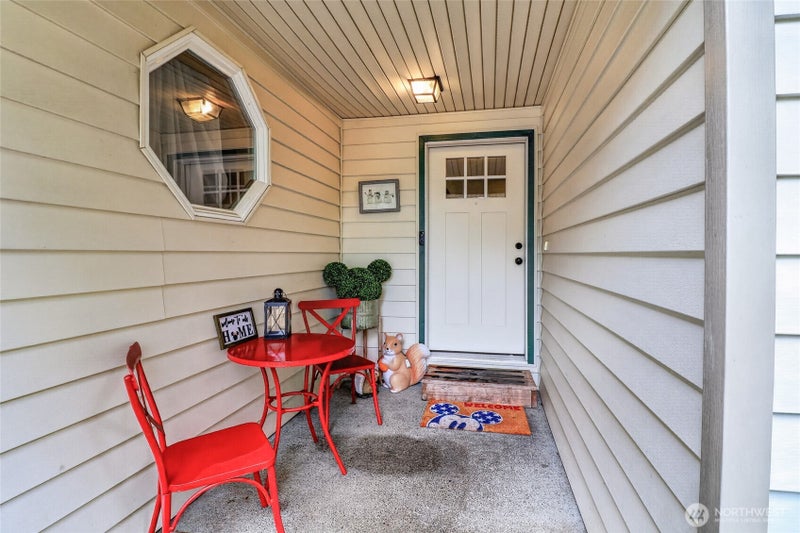 3073 Carpenter Hills Loop SE