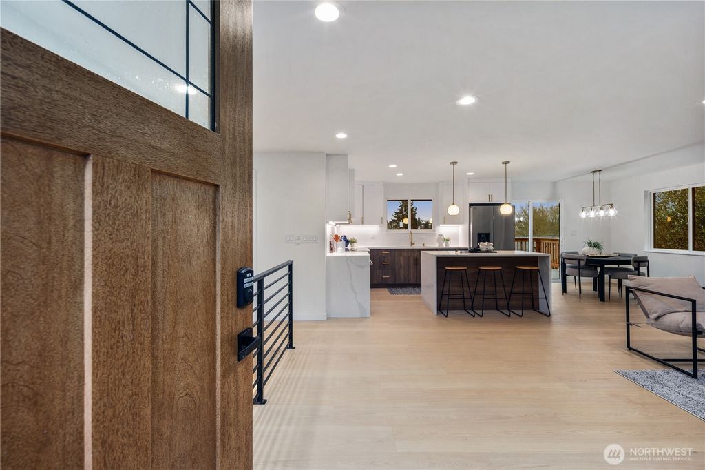 Photo of 2518 36th Avenue W, Seattle, WA 98199 (MLS # 2495544)