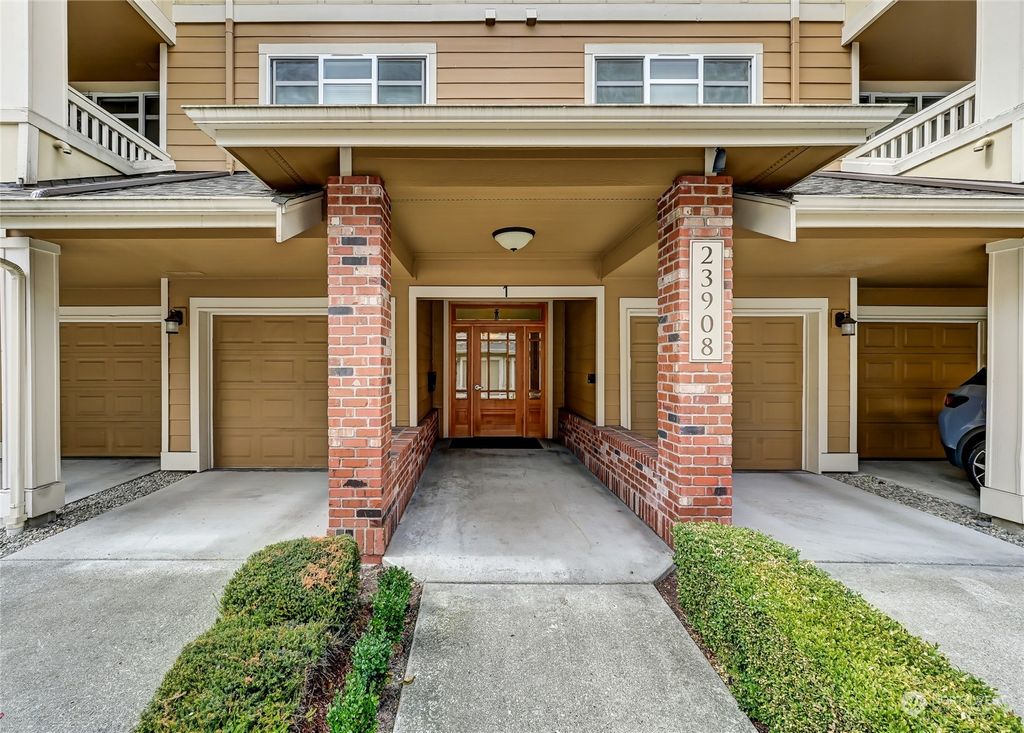 Photo of 23908 NE 115th Lane #101, Redmond, WA 98053 (MLS # 2154433)