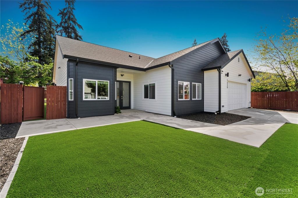 Photo of 1430 E 60th Street, Tacoma, WA 98404 (MLS # 2522060)