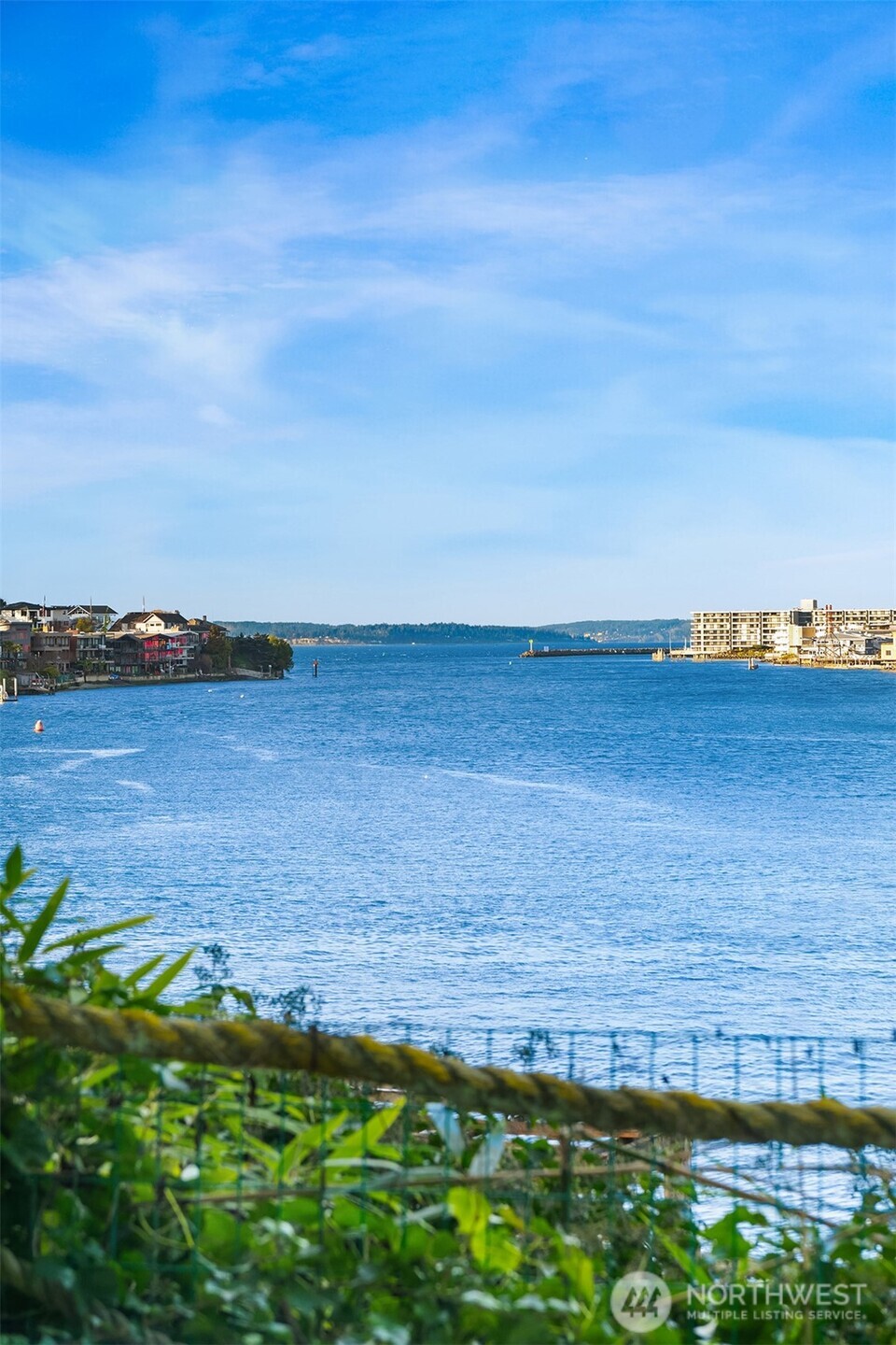 3606 W Commodore Way