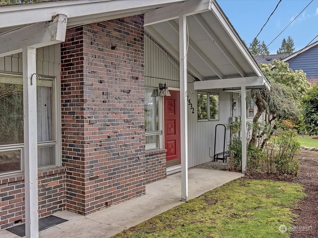 Photo of 7532 126th Avenue NE, Kirkland, WA 98033 (MLS # 2205635)