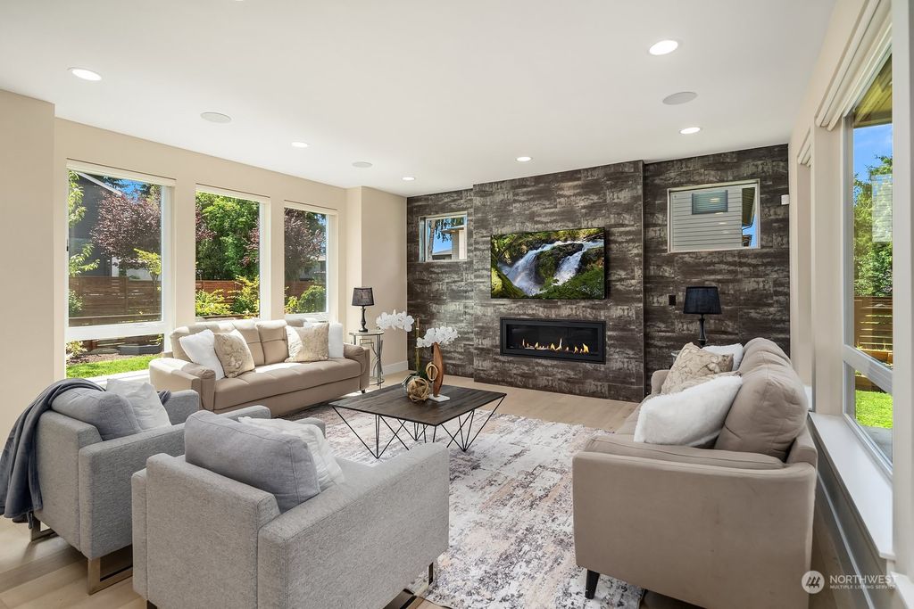 Photo of 13029 85th Avenue NE, Kirkland, WA 98034 (MLS # 2272464)