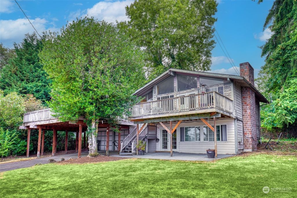 Photo of 6512 114th Avenue NE, Kirkland, WA 98033 (MLS # 2311268)