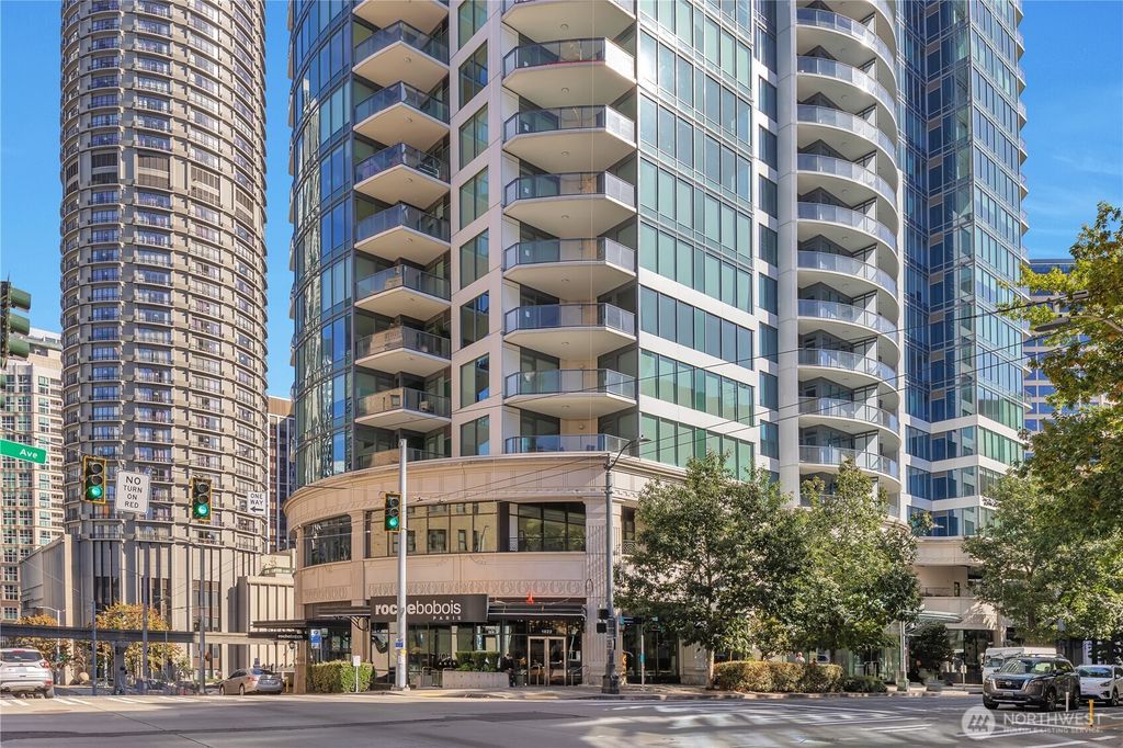 Photo of 1920 4th Avenue #810, Seattle, WA 98101 (MLS # 2505871)