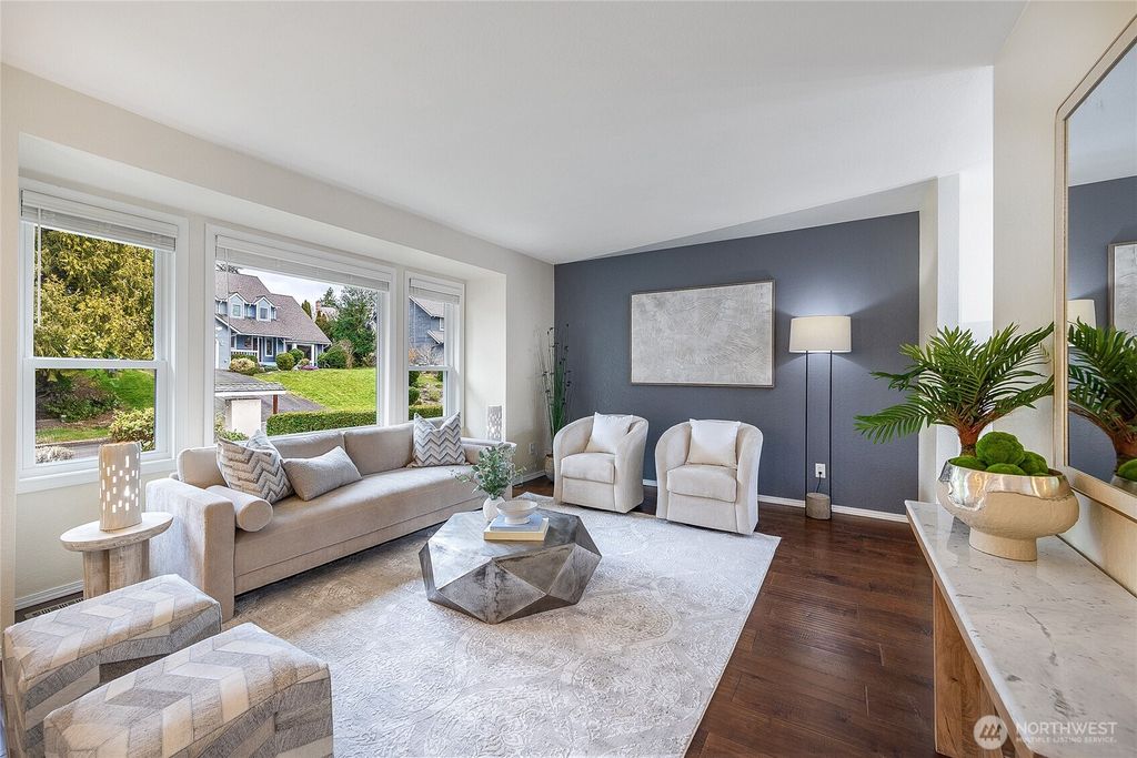 Photo of 17657 NE 129th Place, Redmond, WA 98052 (MLS # 2340265)