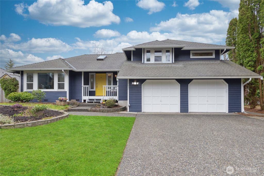 Photo of 17657 NE 129th Place, Redmond, WA 98052 (MLS # 2340265)