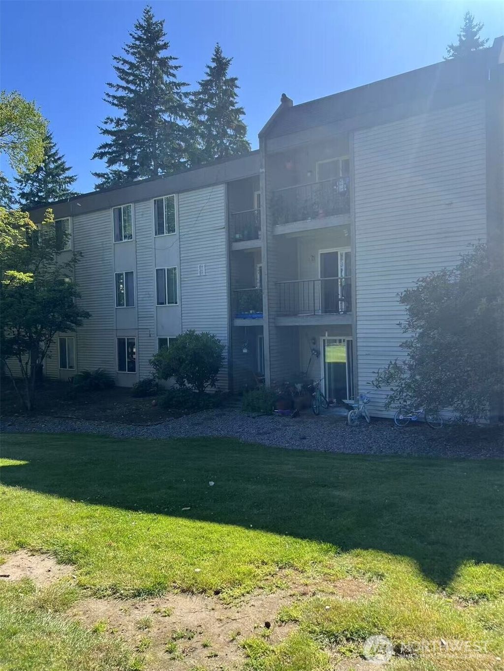 Photo of 14605 NE 34th Street #H-2, Bellevue, WA 98007 (MLS # 2402161)