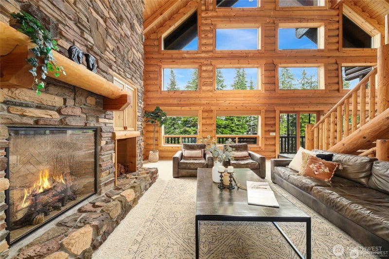10 Summit Way