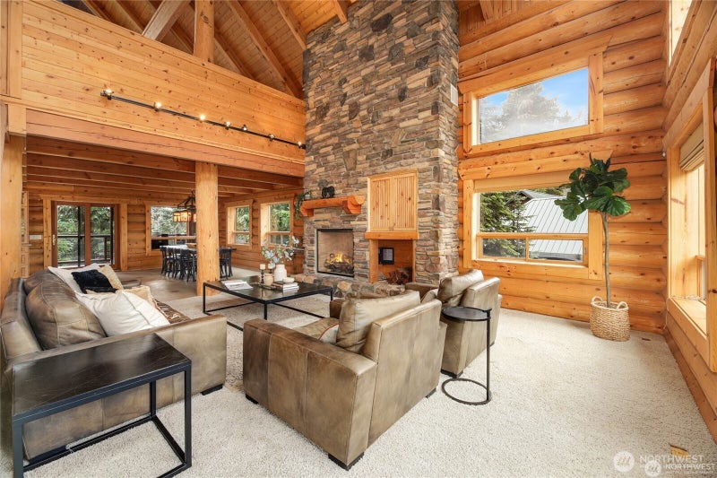 10 Summit Way