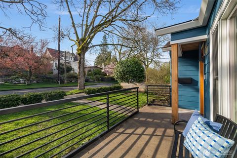Photo of 5232 38th Avenue NE, Seattle, WA 98105 (MLS # 2497028)